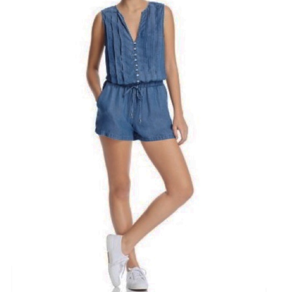 Splendid Chambray Romper, 100% Lyosell, Sz S Perfect for Summer, Beach, Camping